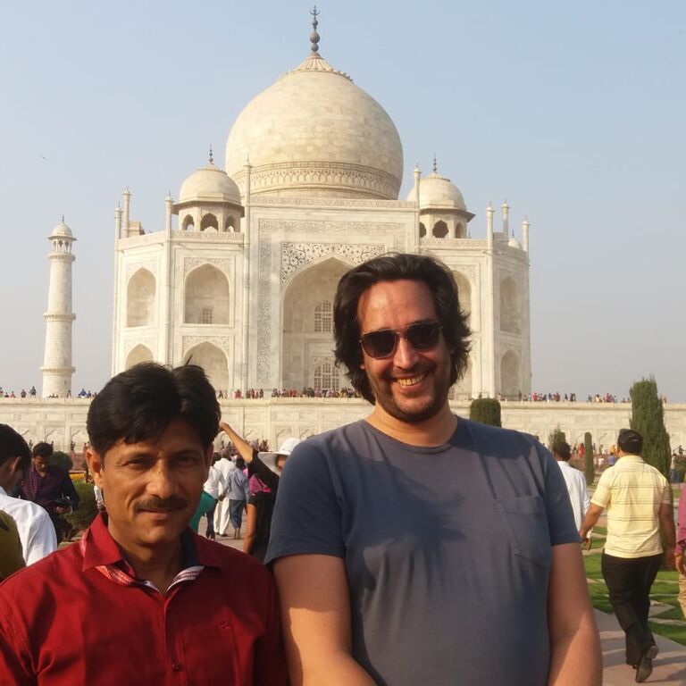 Taj Guides & Travel Services