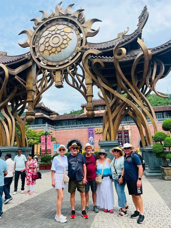 Chou travel