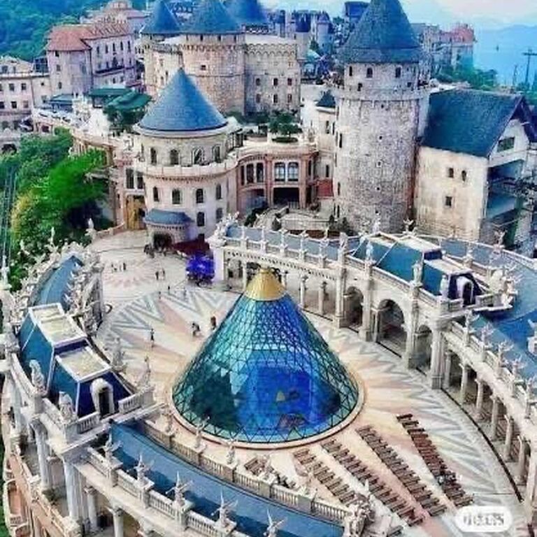 Chou travel