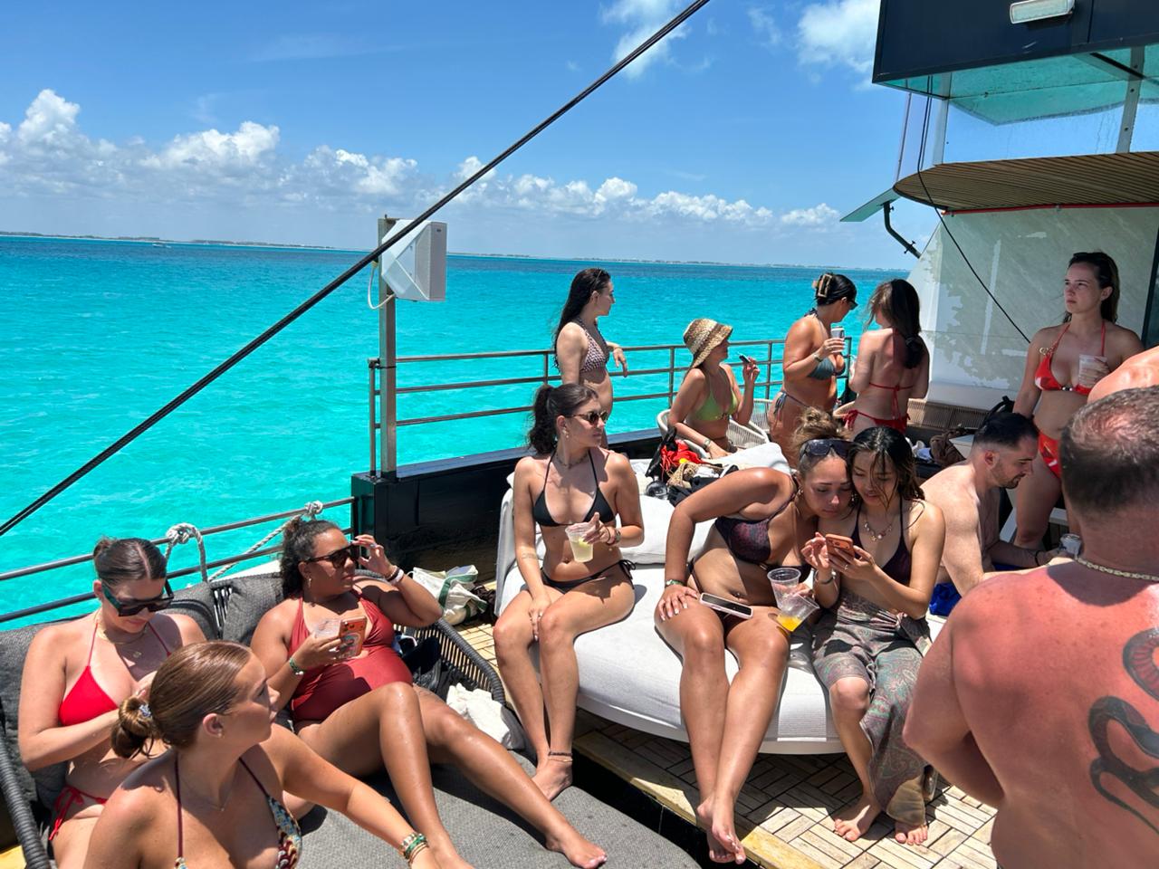 Top Yacht