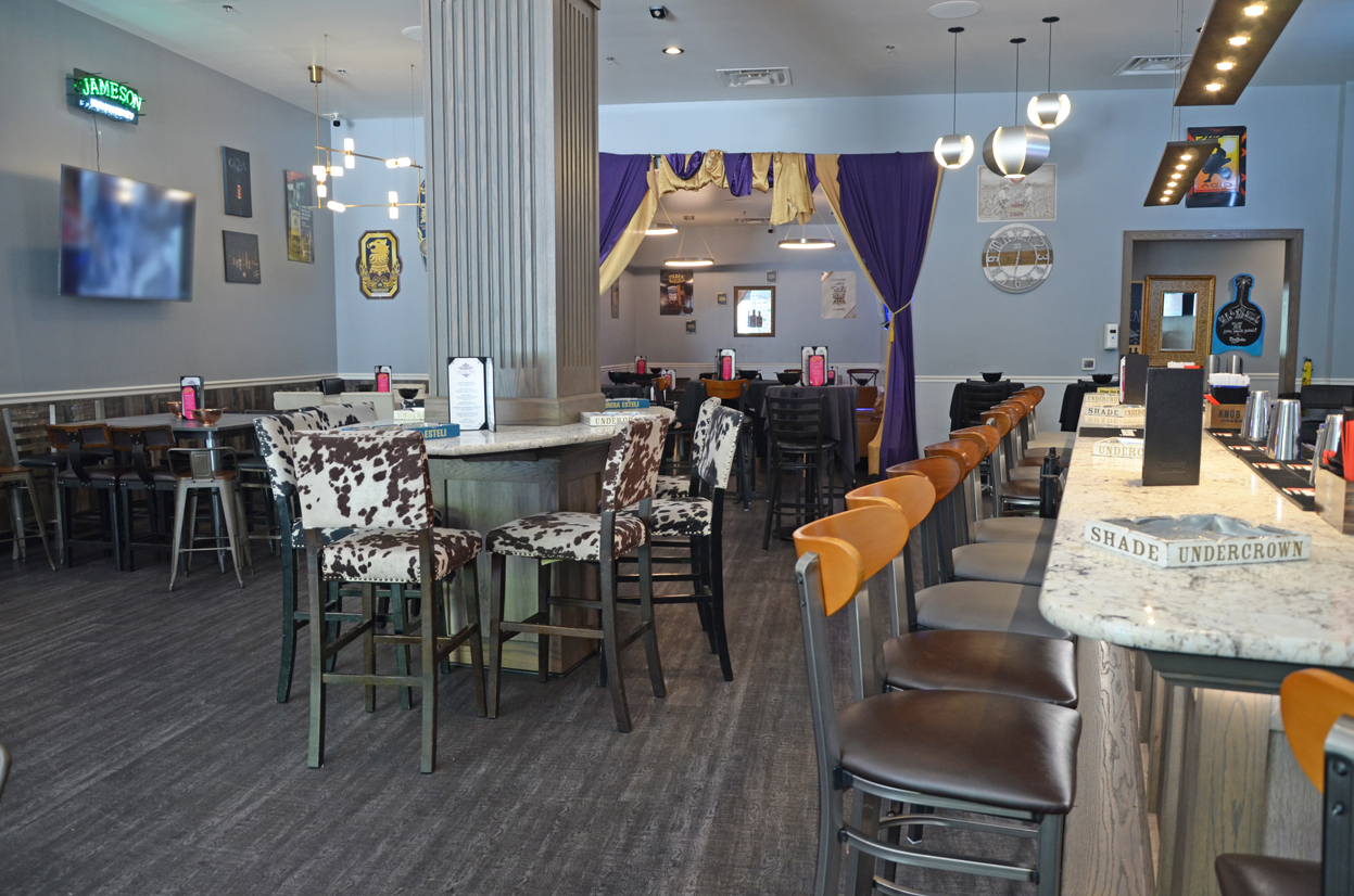 Mona Lounge and Cigar Bar