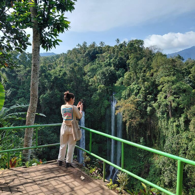Sekumpul Waterfall & Hanging