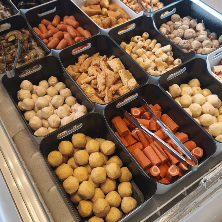 SIAMPOT BUFFET STEAMBOAT GRILL