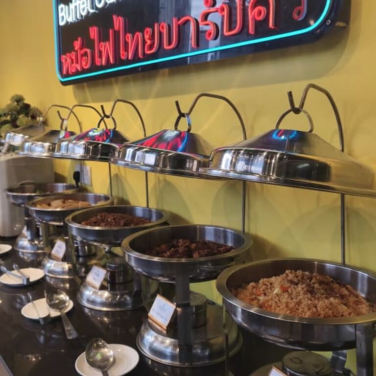 SIAMPOT BUFFET STEAMBOAT GRILL