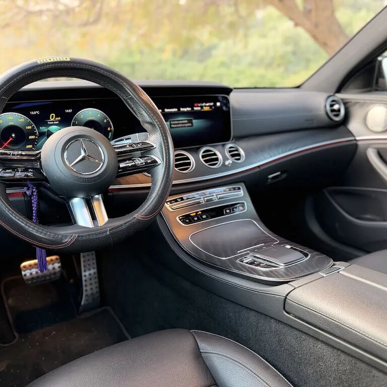 The Greek Taxi: Business Class Transfers & Chauffeur Hire