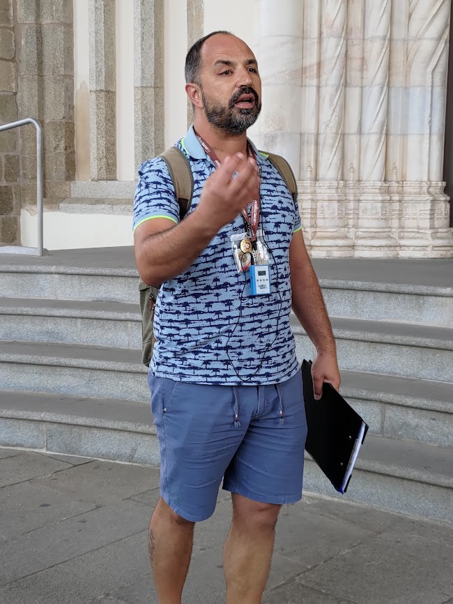 Pentravel Tourguiding