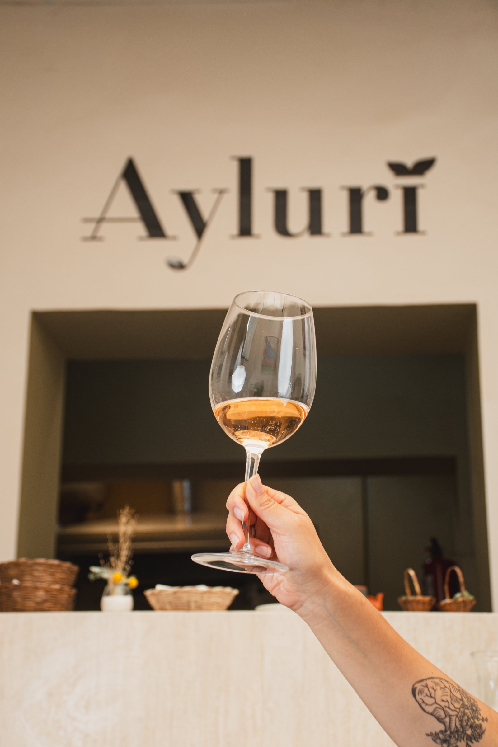 Ayluri