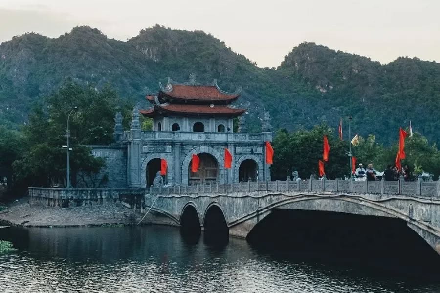 VIETLINK TRAVEL.,JSC