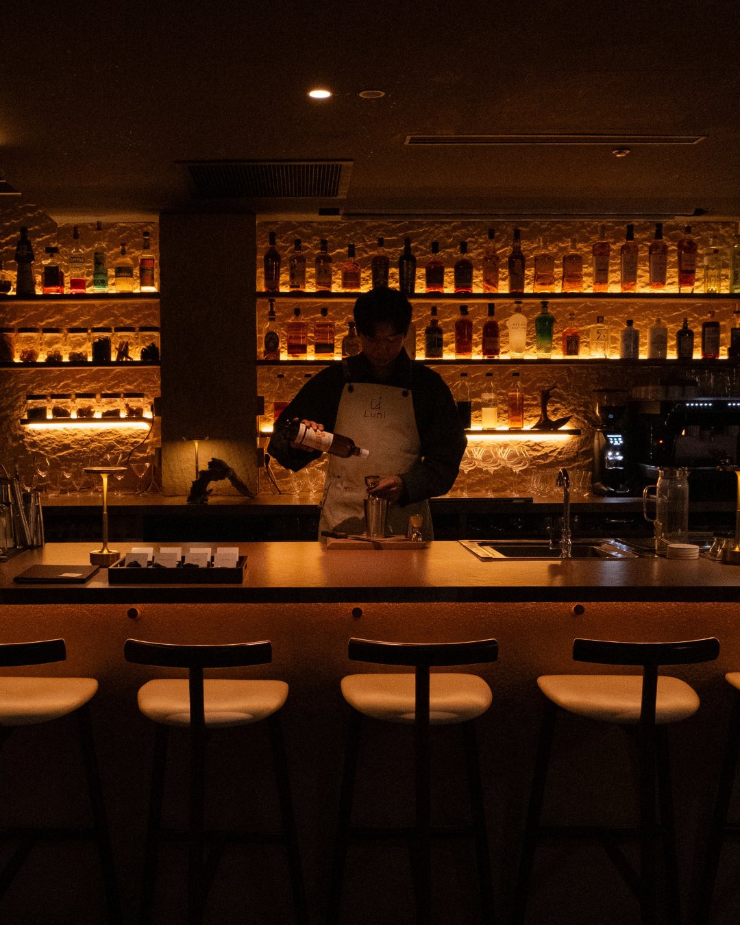 Lunì- Scent, Bar & Kitchen