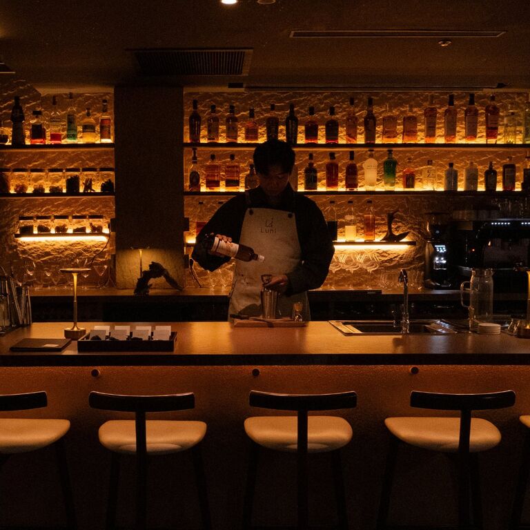 Lunì- Scent, Bar & Kitchen