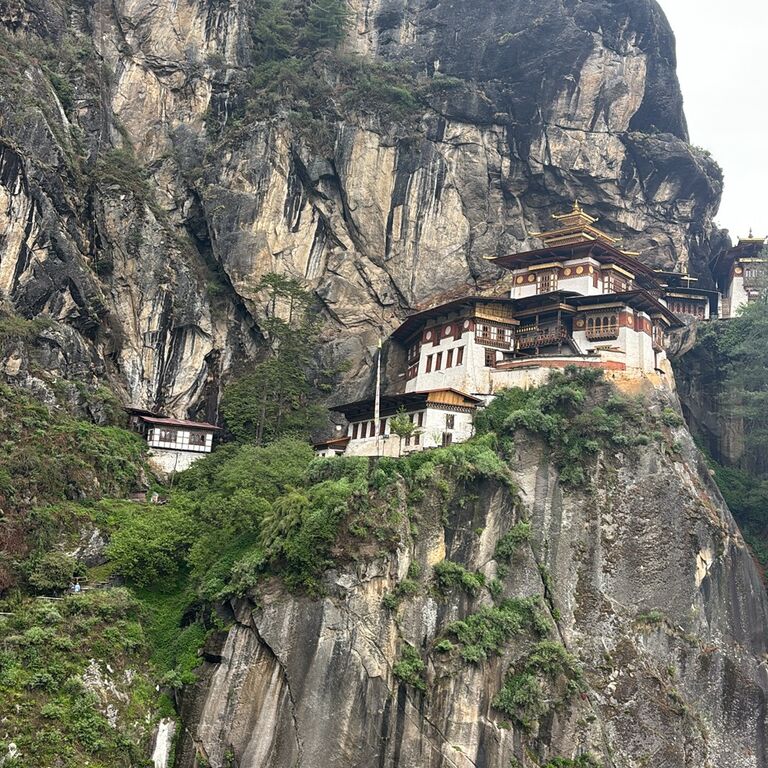 Lodhen Samphel Travel