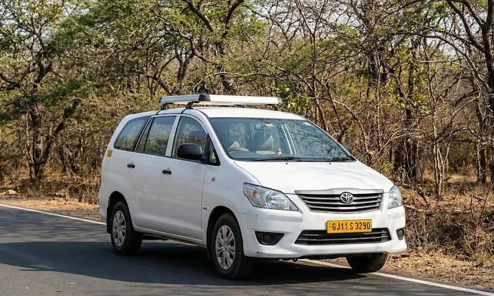 Prashant Gir Tour & Travel's