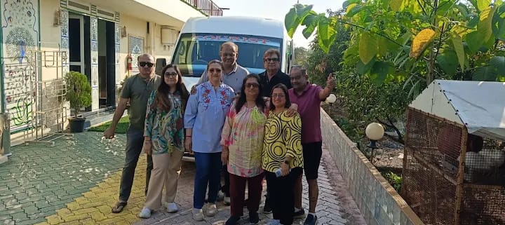 Prashant Gir Tour & Travel's