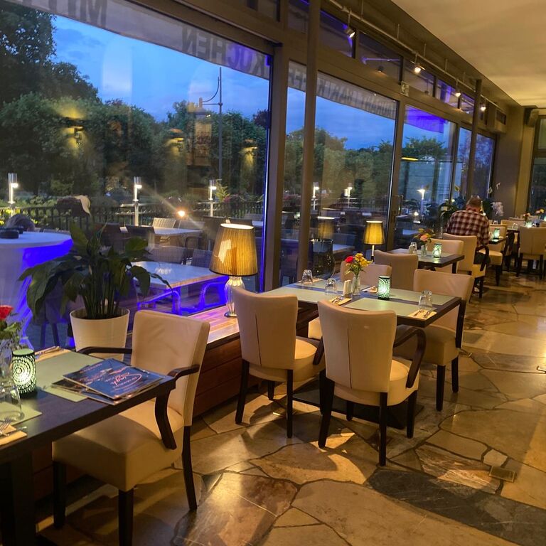 Singh Restaurant am Park