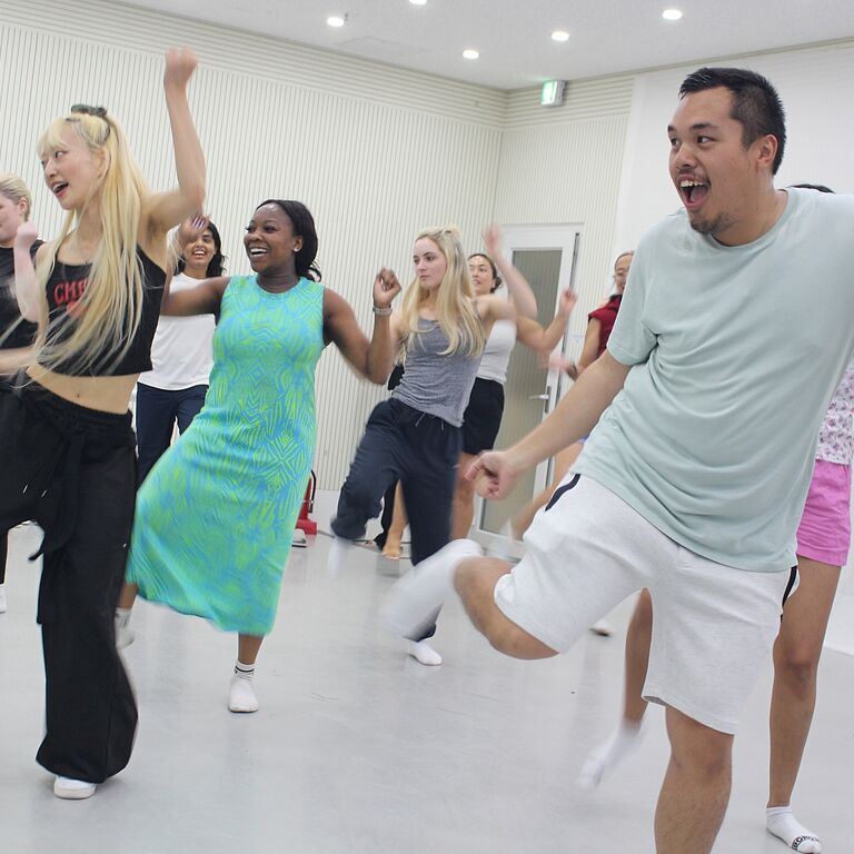 Real K-Pop Dance