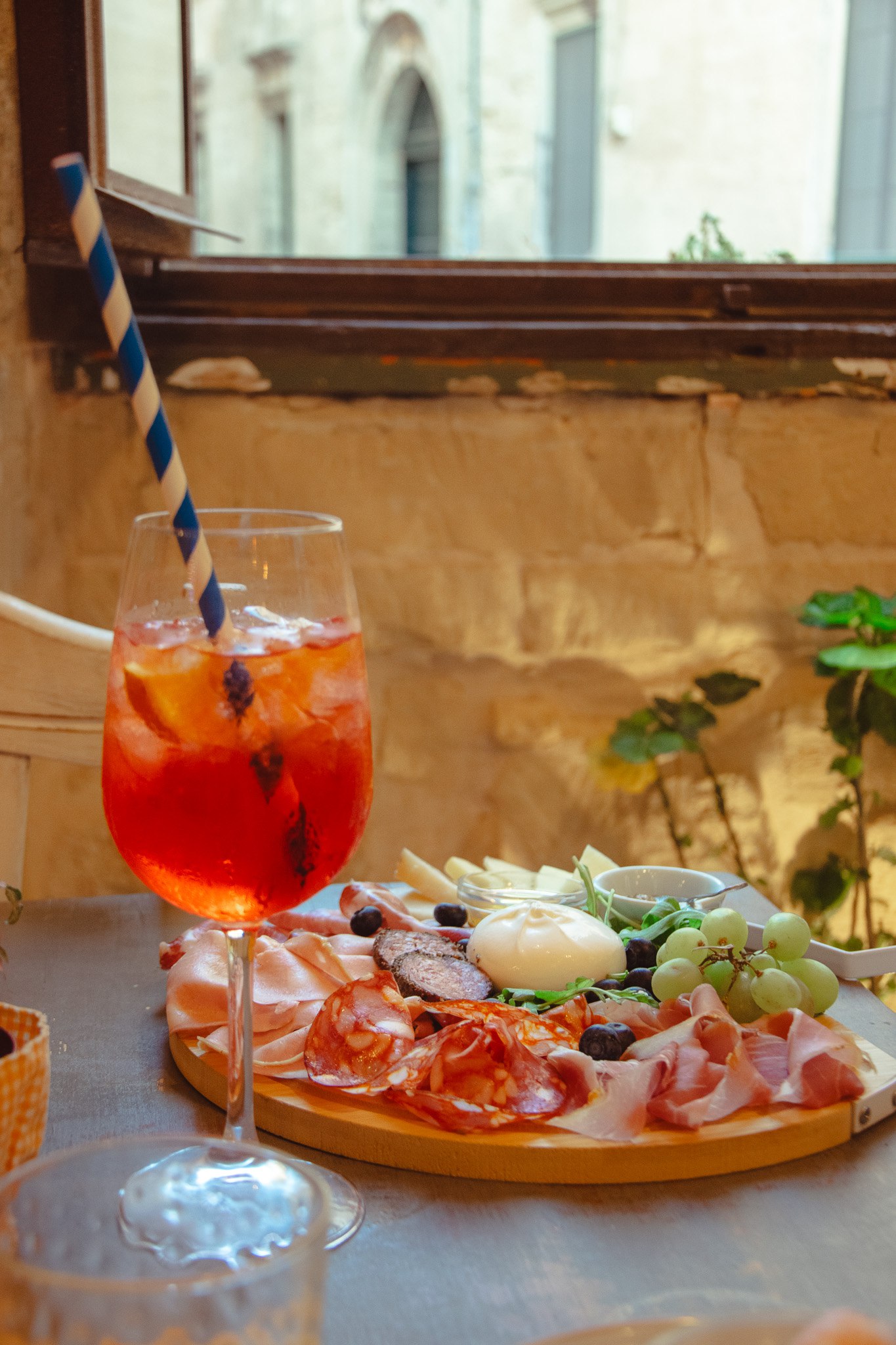 Too Much - Brunch & Cafè