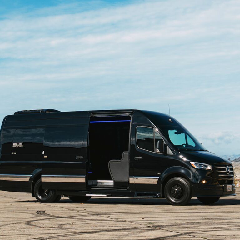 MGL Limo - Executive Black Car
