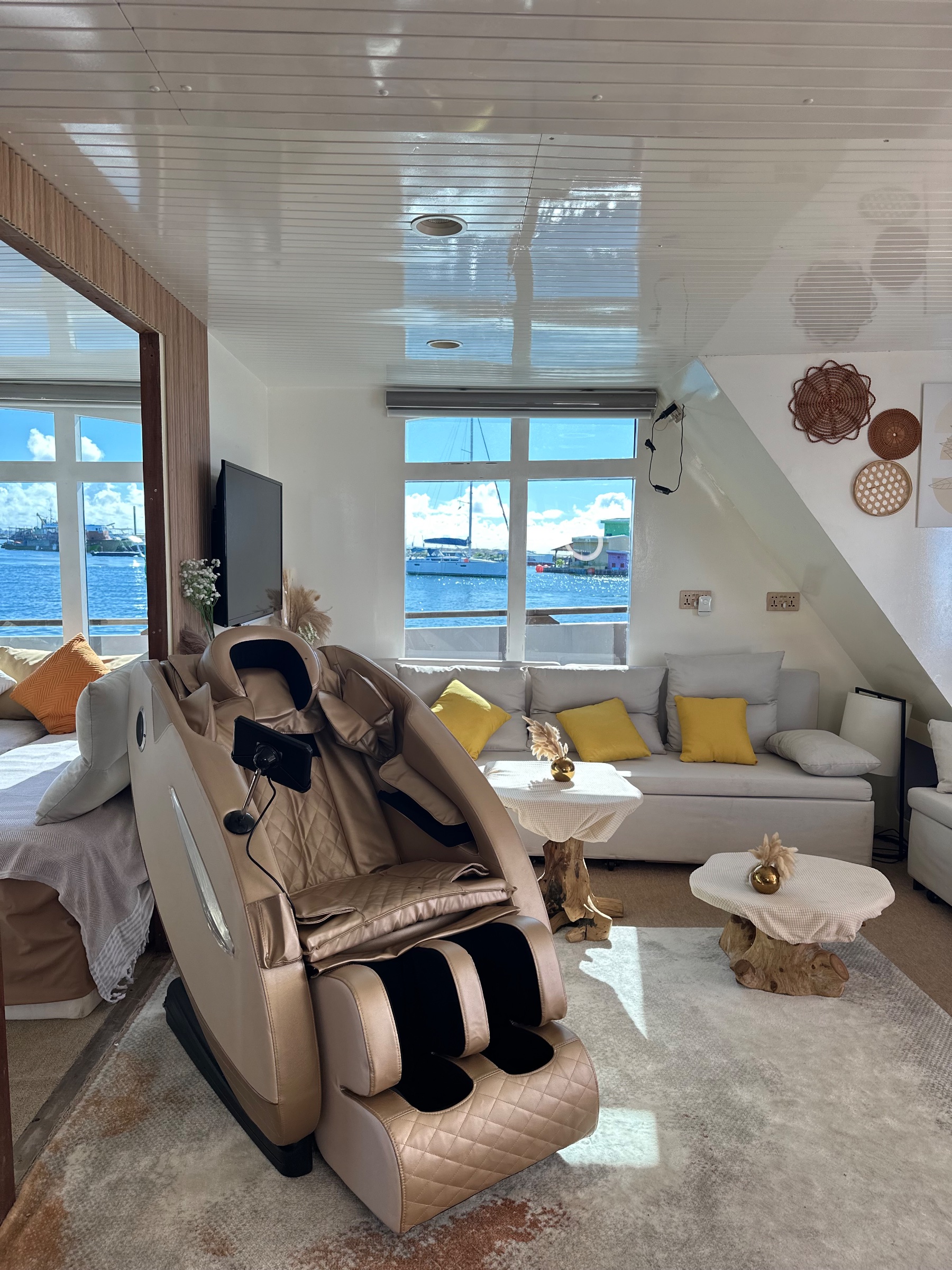Atoll villa