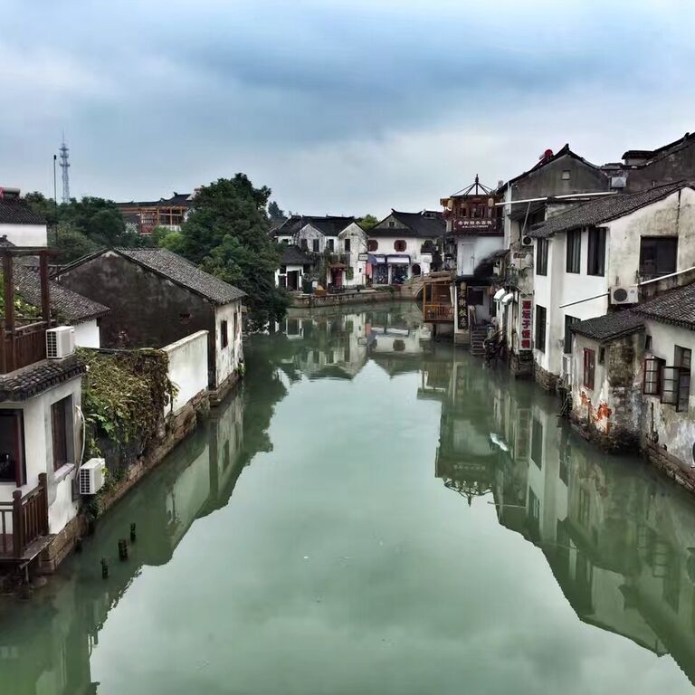 Late afternoon visiting Zhujiajiao with dinner