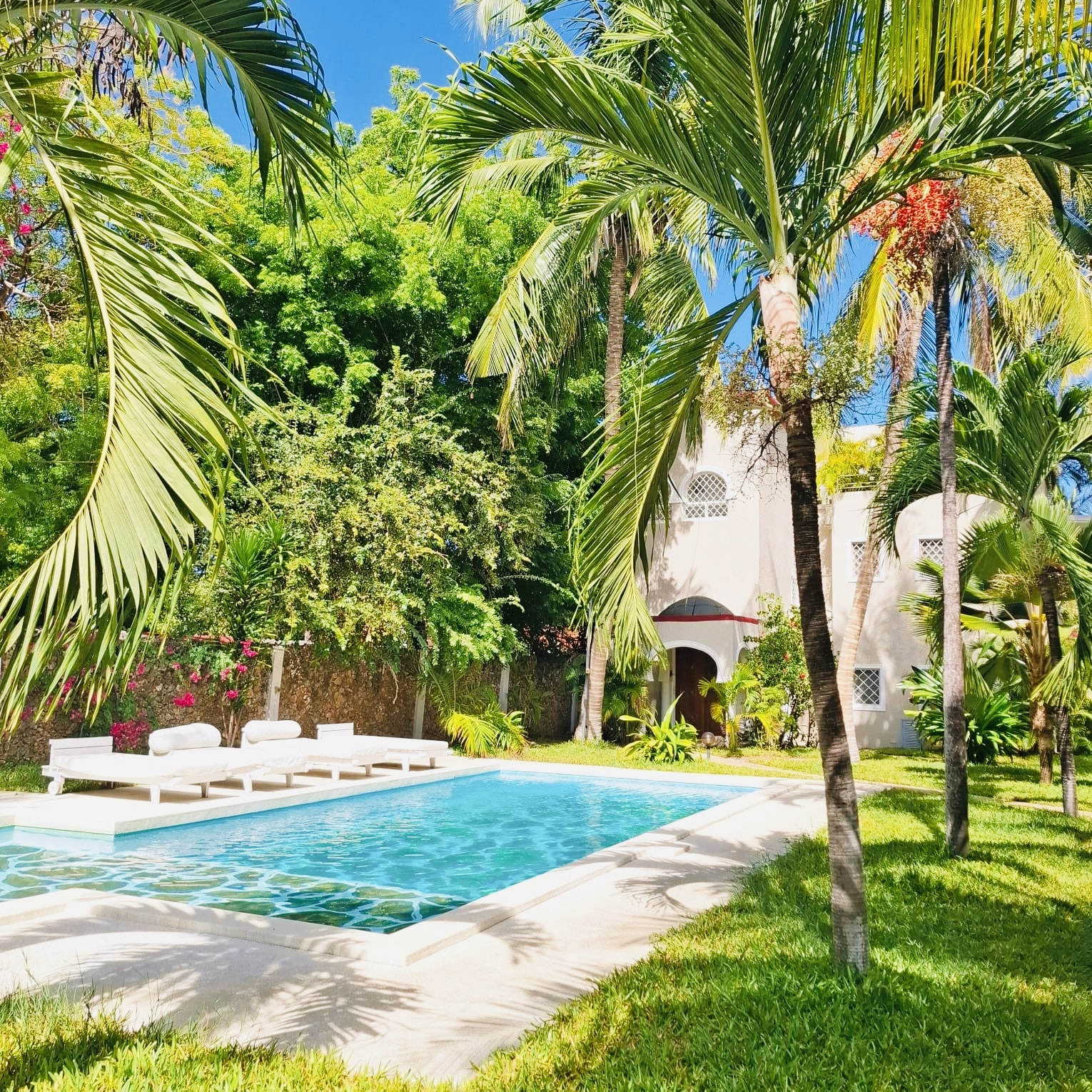 Candy Beach Villas