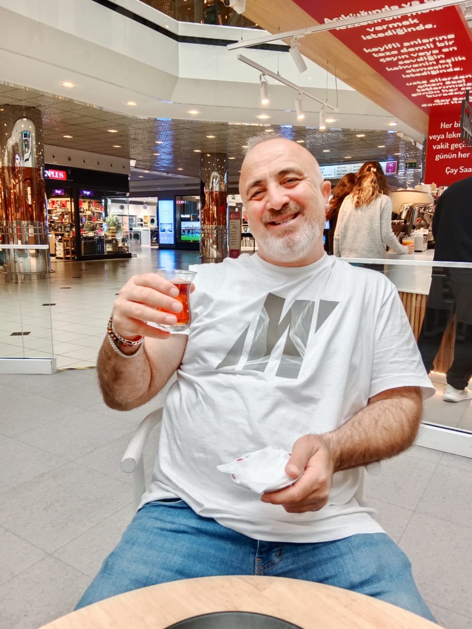 Halil Karadeniz English and Spanish speakin Tour Guide and Driver