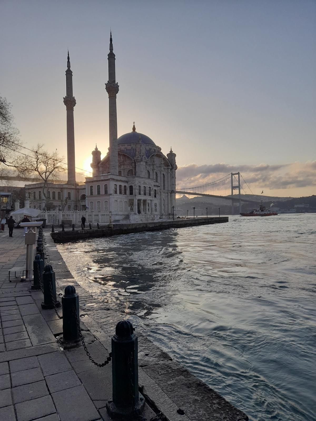 Halil Karadeniz English and Spanish speakin Tour Guide and Driver