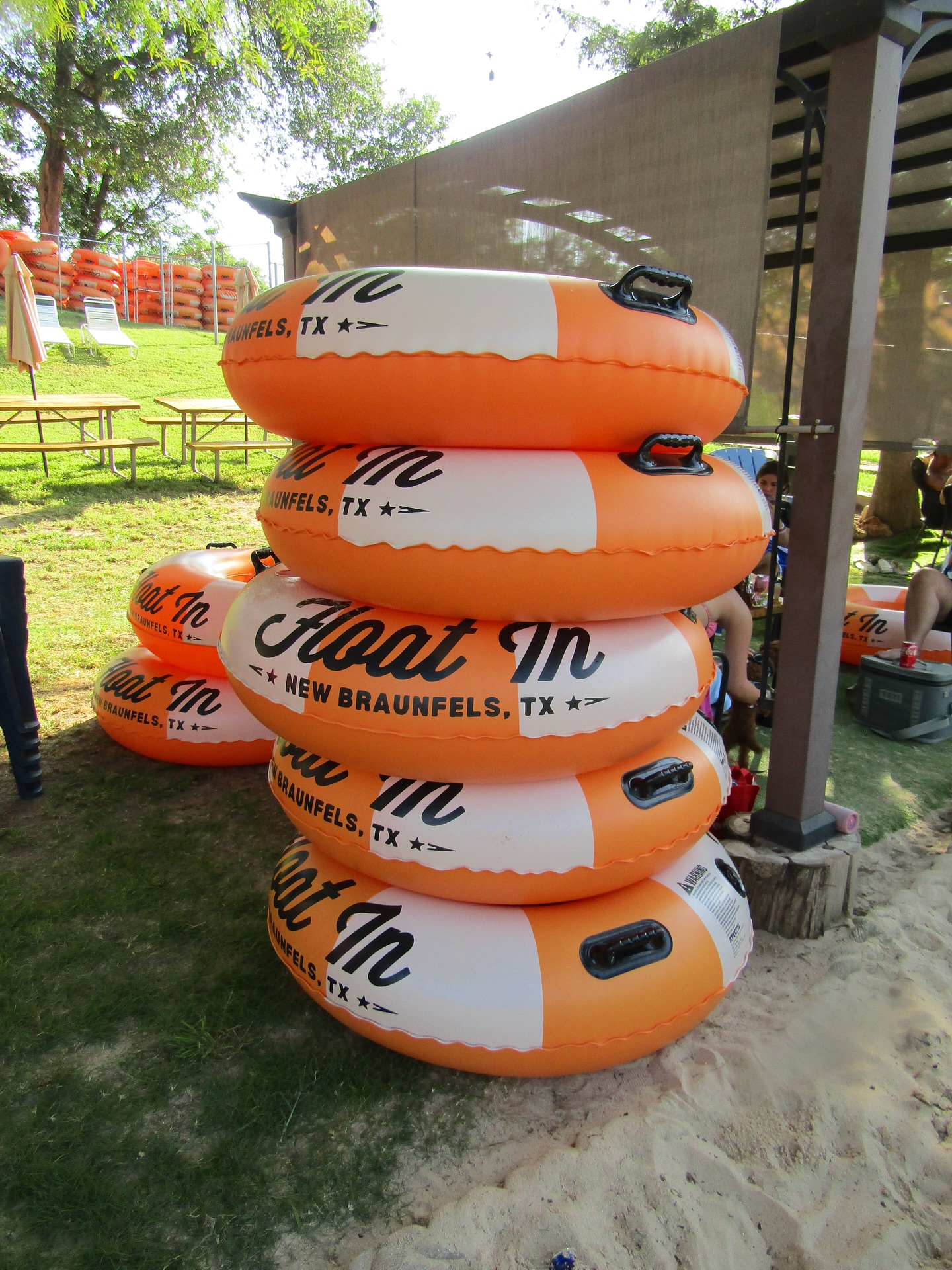 Float In