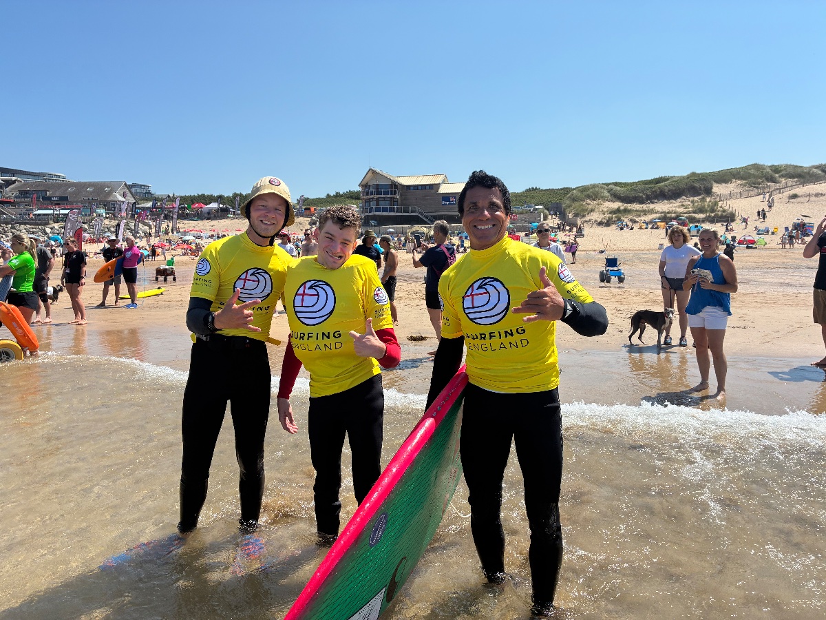 MFD Surf School & Wave Riding