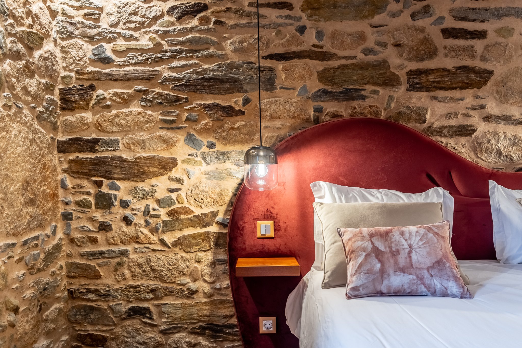 Cherry Sculpture Hotel