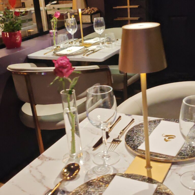Foxy Lounge Restaurant