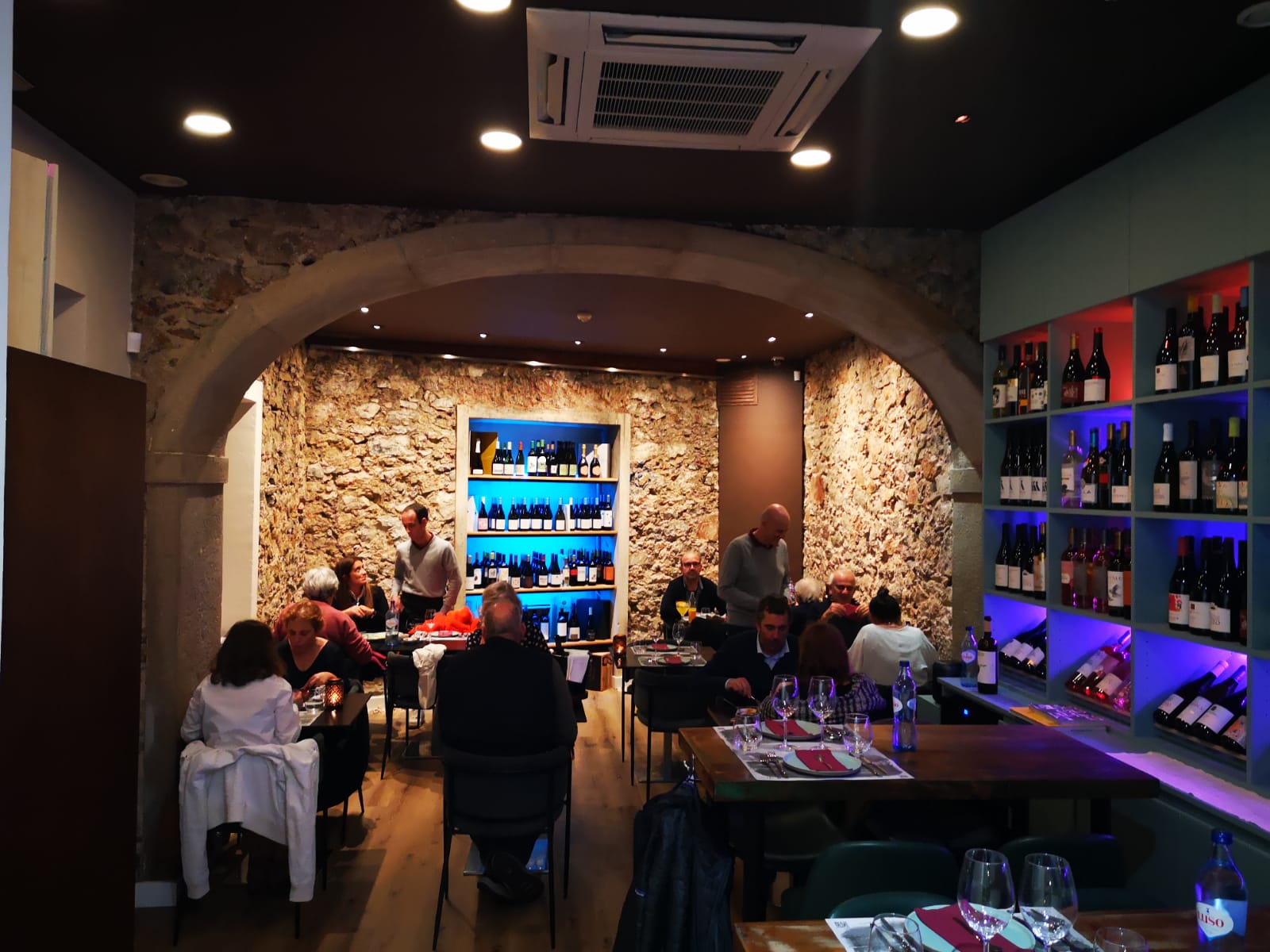 DizTinto Restaurant Wine Bar
