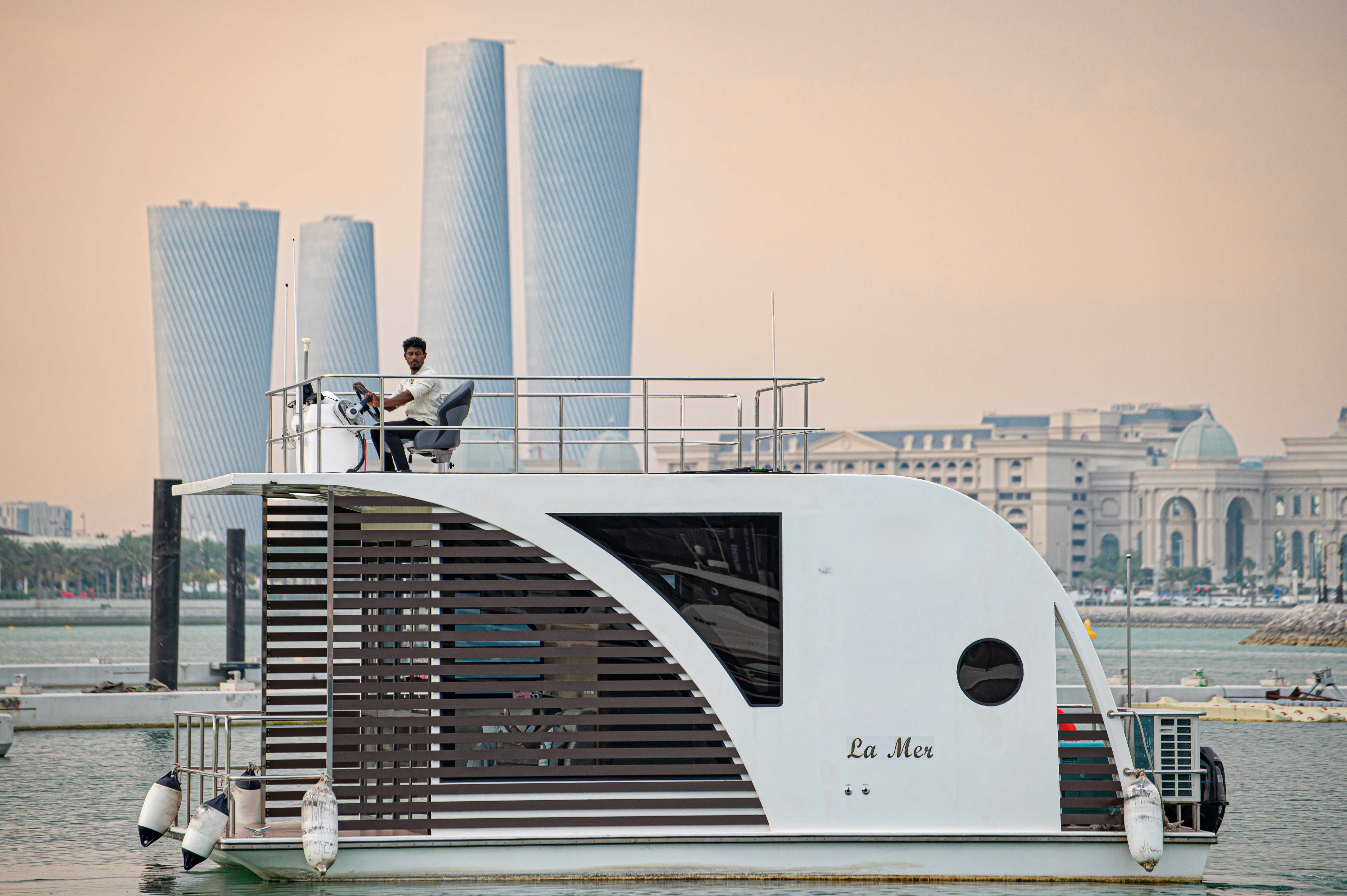 Houseboat Cruise Experience