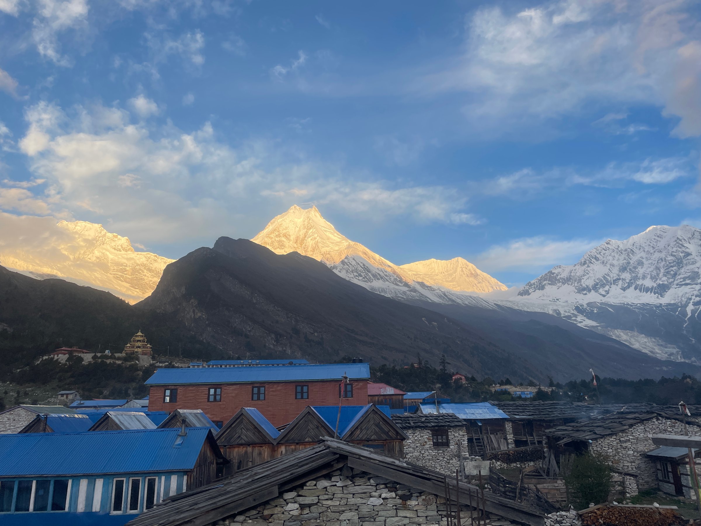 Everest Hikes