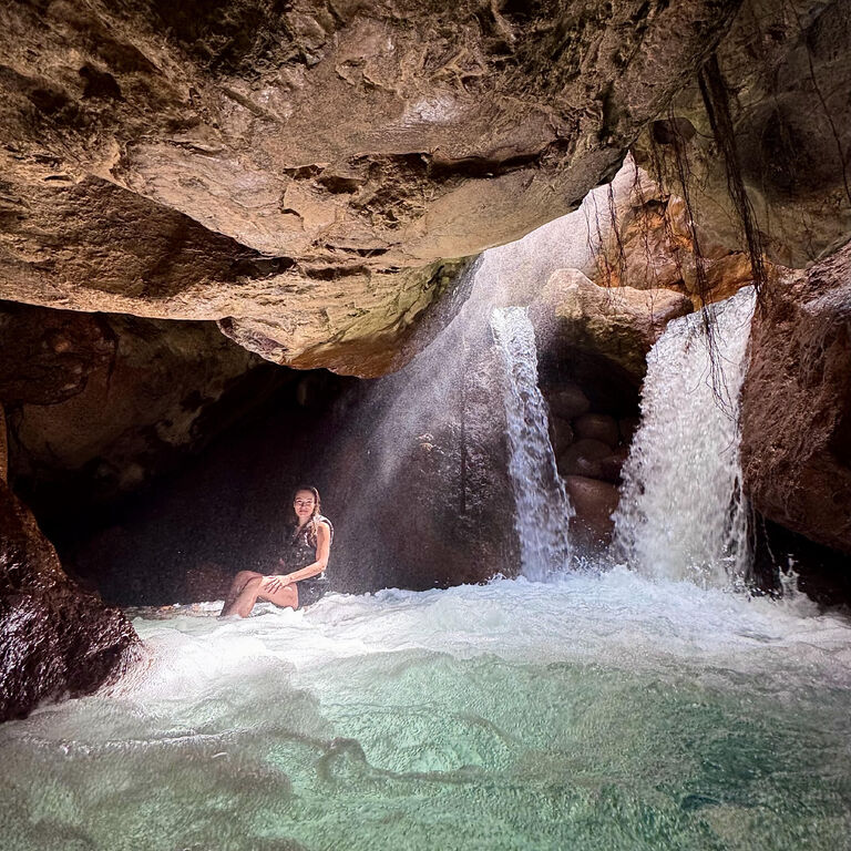 La Leona Waterfall hike