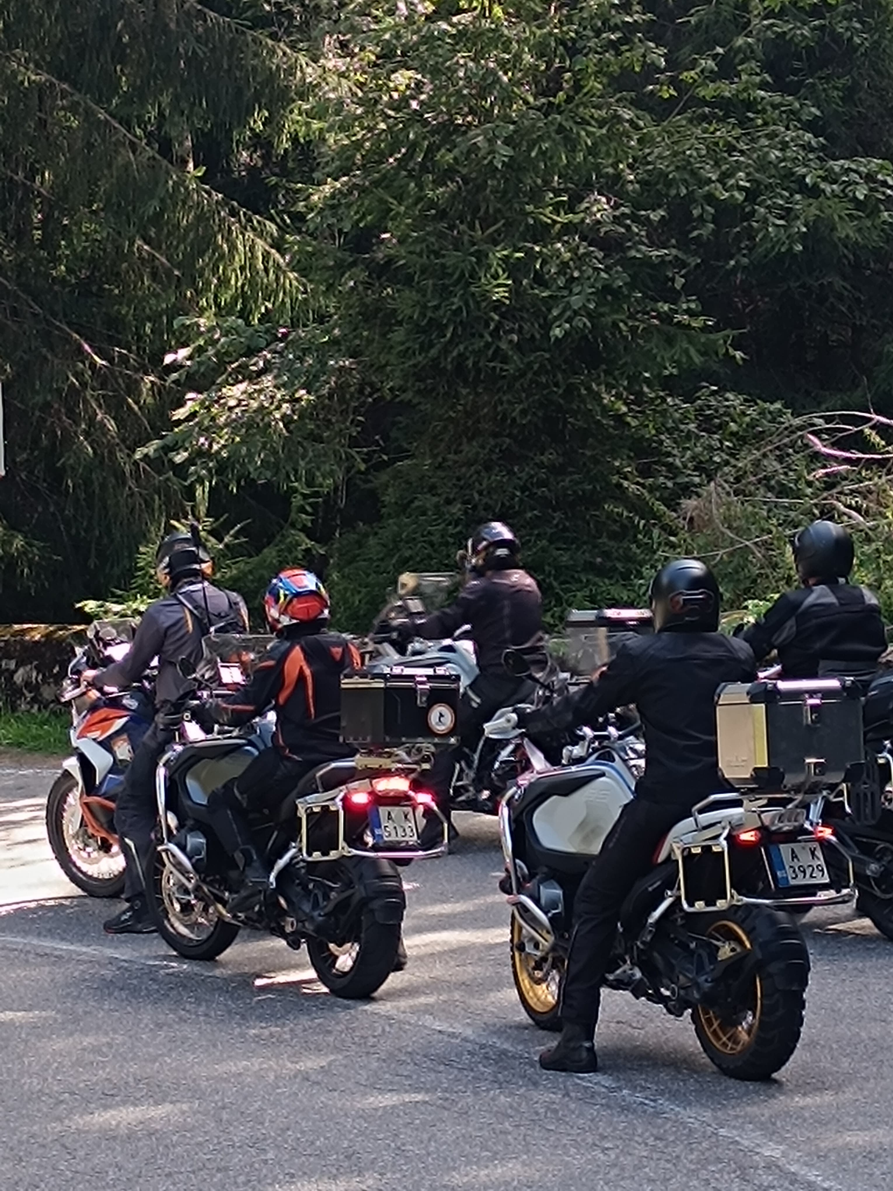 KHL Moto Travel