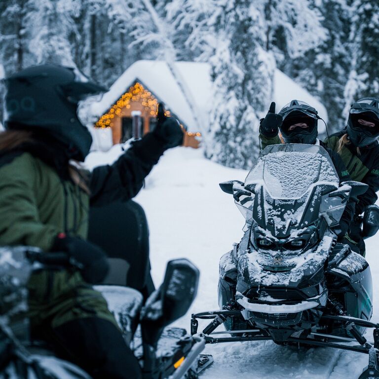 Arctic House Safaris