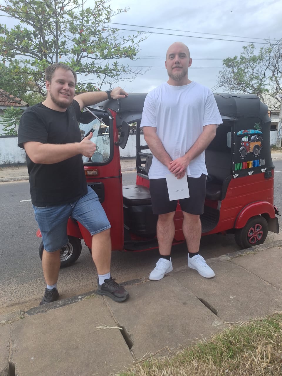 Tuk Tuk Ceylon Tour