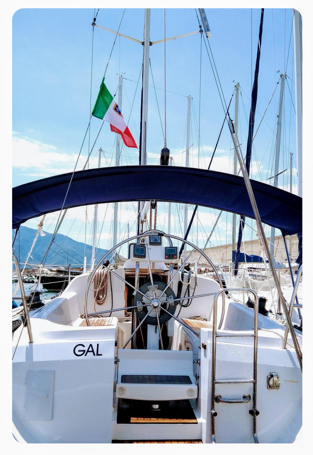 SAILING SORRENTO COAST THERAPY
