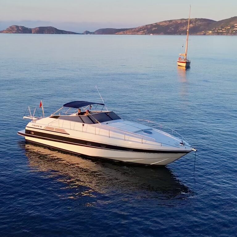 Riviera Yacht Charter - Saint Tropez