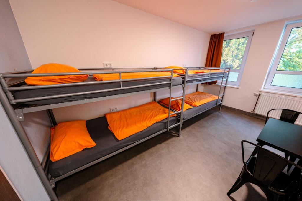 Neohostel