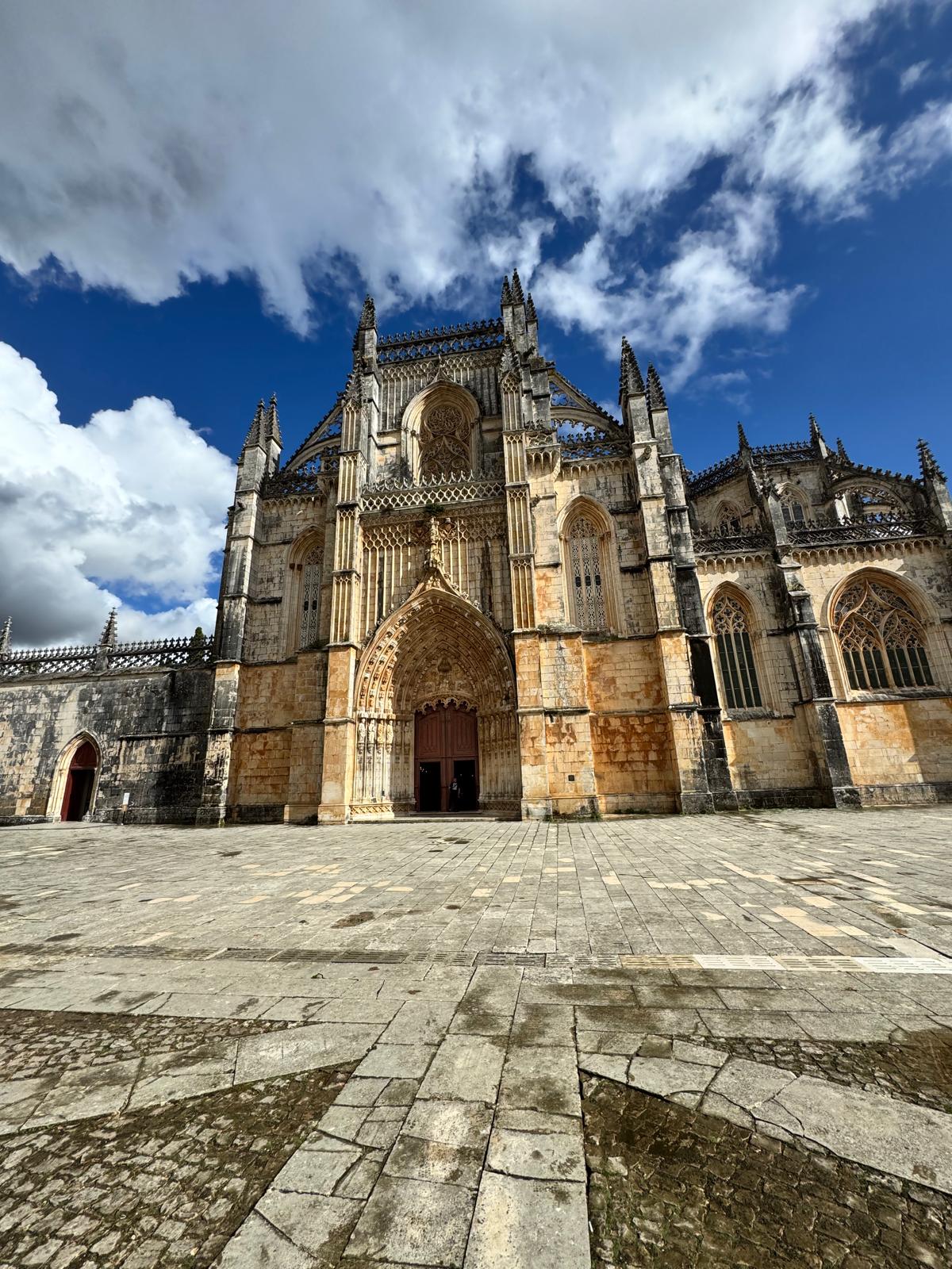 CWD - Car With Driver - Tours, Tranfers & Tourism, Unipessoal, Lda