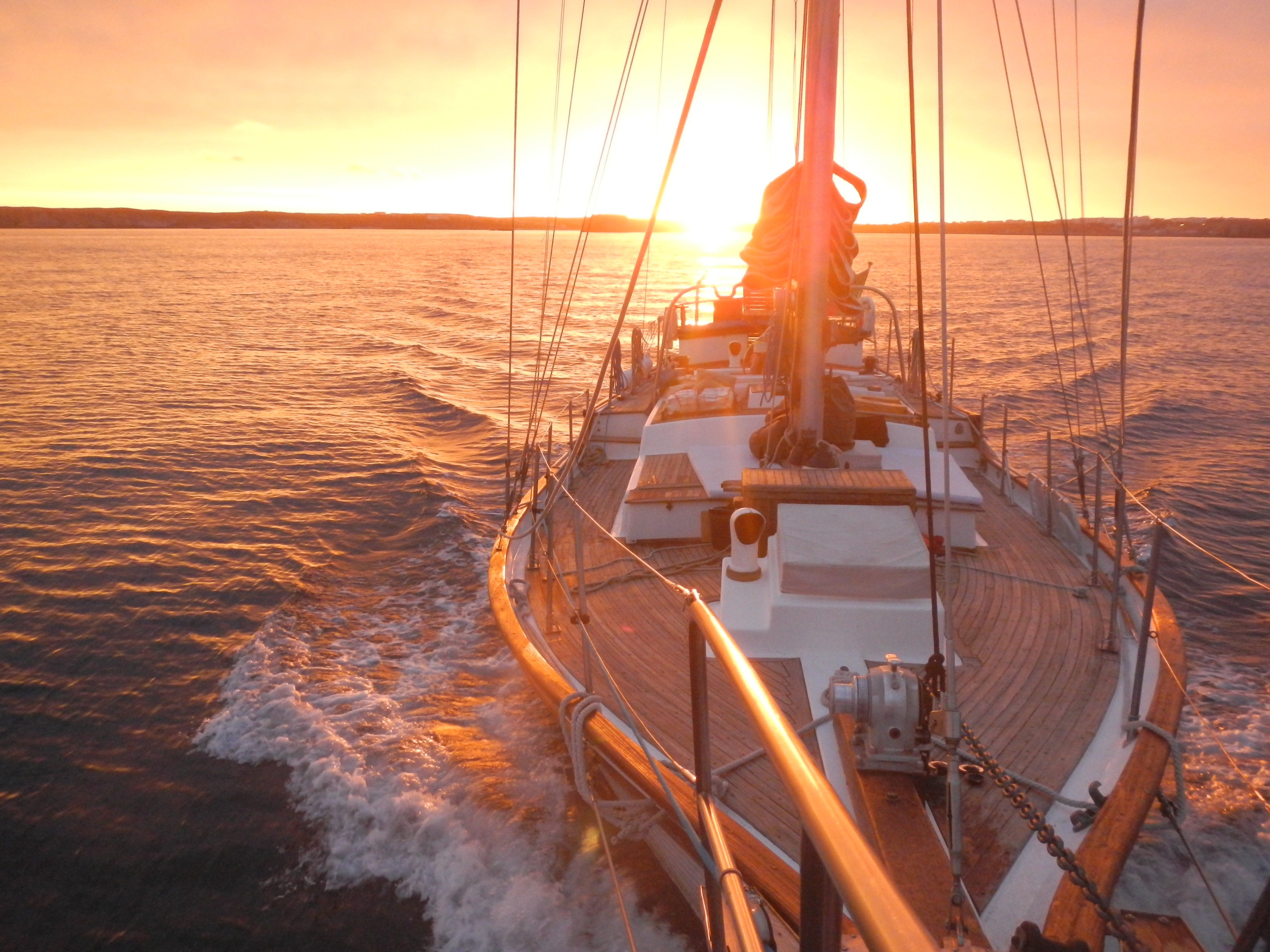 Furanai Sailboat tours