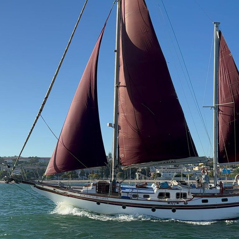 Furanai Sailboat tours