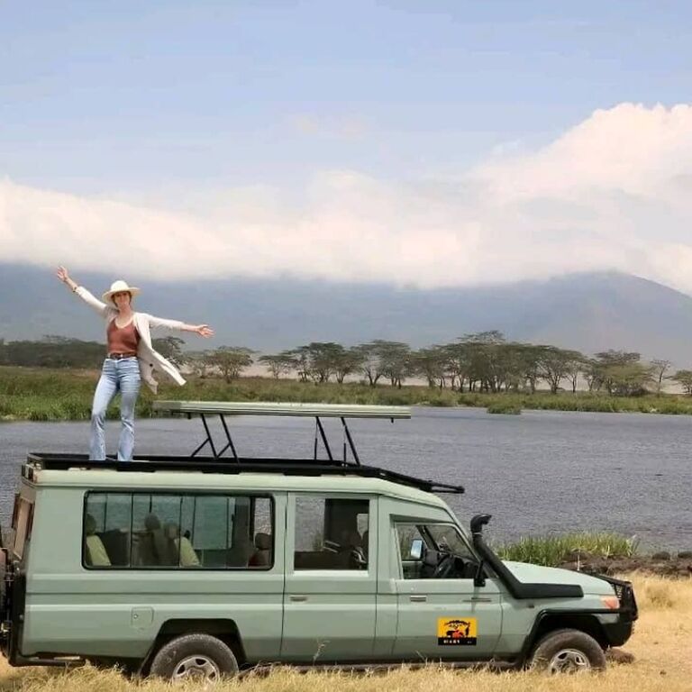 PiNkeY 1o tour and excursions