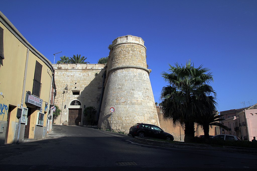 Cagliari Half Day History Tour in Castello