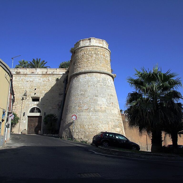 Cagliari Half Day History Tour in Castello