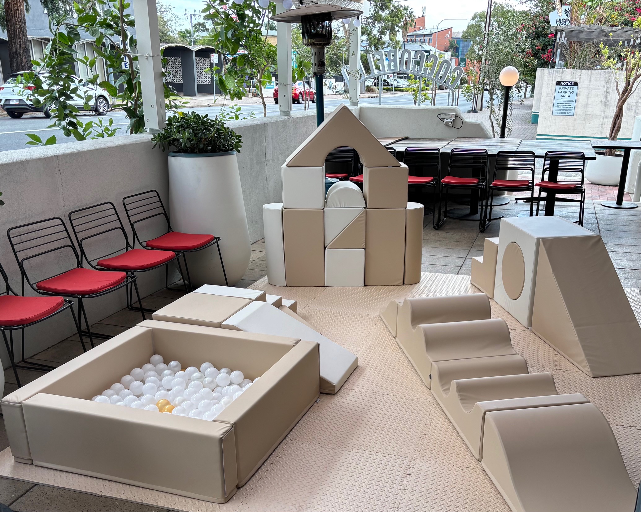 COCCOBELLO RESTAURANT