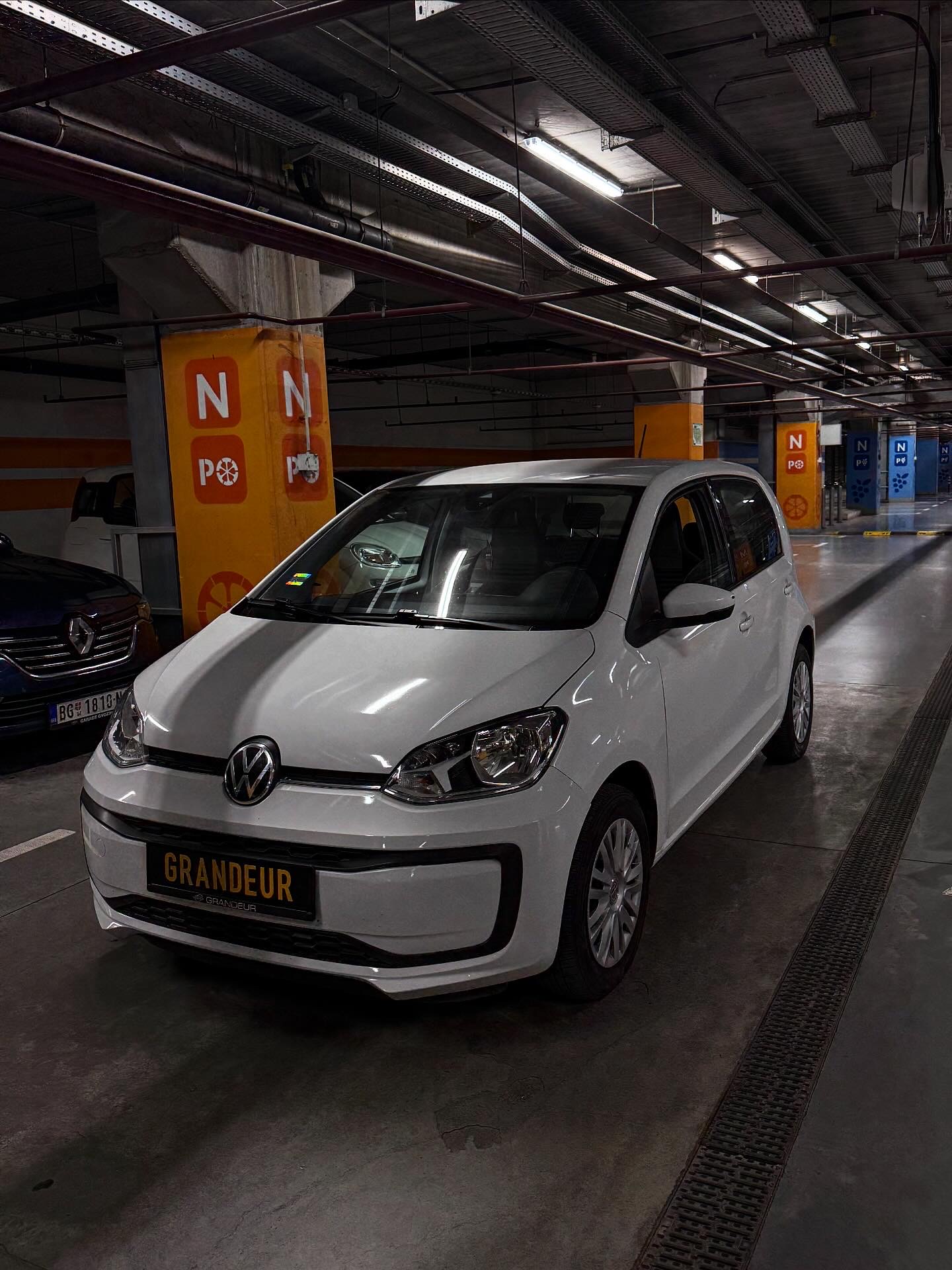 Grandeur rental agency