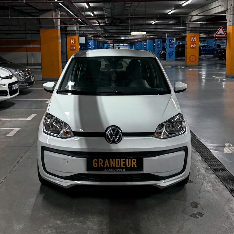 Grandeur rental agency