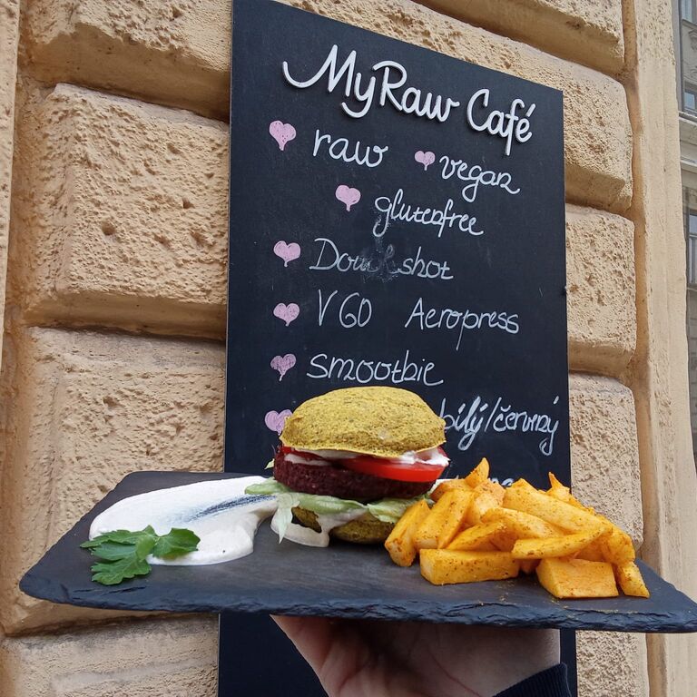 MyRaw Café